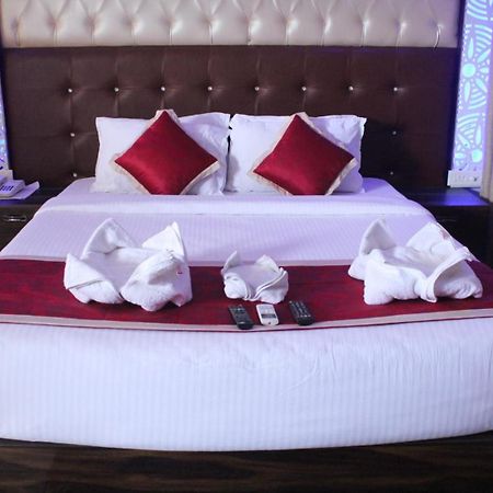 Royal Villa Beach Resort Govind Nagar Экстерьер фото